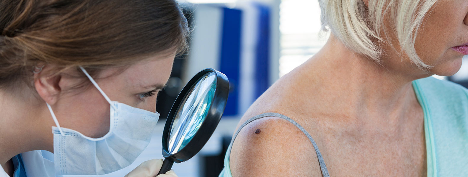 Cuidados y consultas dermatológicas impostergables en época de Covid-19